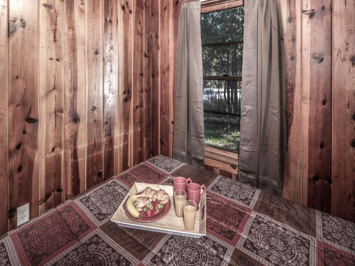 רואידוסו Perfect Cabin, 2 Bedrooms, Fireplace, Midtown, Sleeps 5 מראה חיצוני תמונה